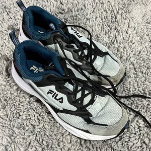 Men’s FILA size 10
